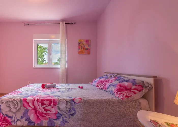 Nyaraló Idassa Zára